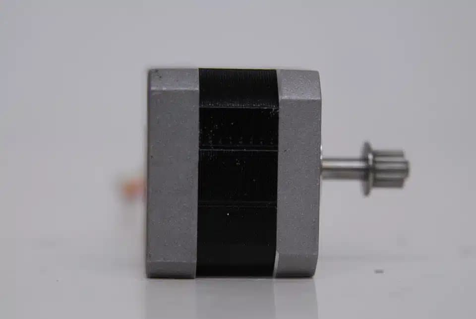 Motor Paso a Paso Shinano Kenshi STP 43D1034 19Z24G 12V 1.8° 4 Hilos NEMA 17 CNC Impresoras 3D — imagen 2