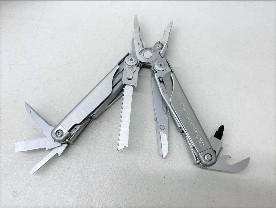 Multi herramienta Profesional Acero inoxidable-Leatherman Surge — imagen 4