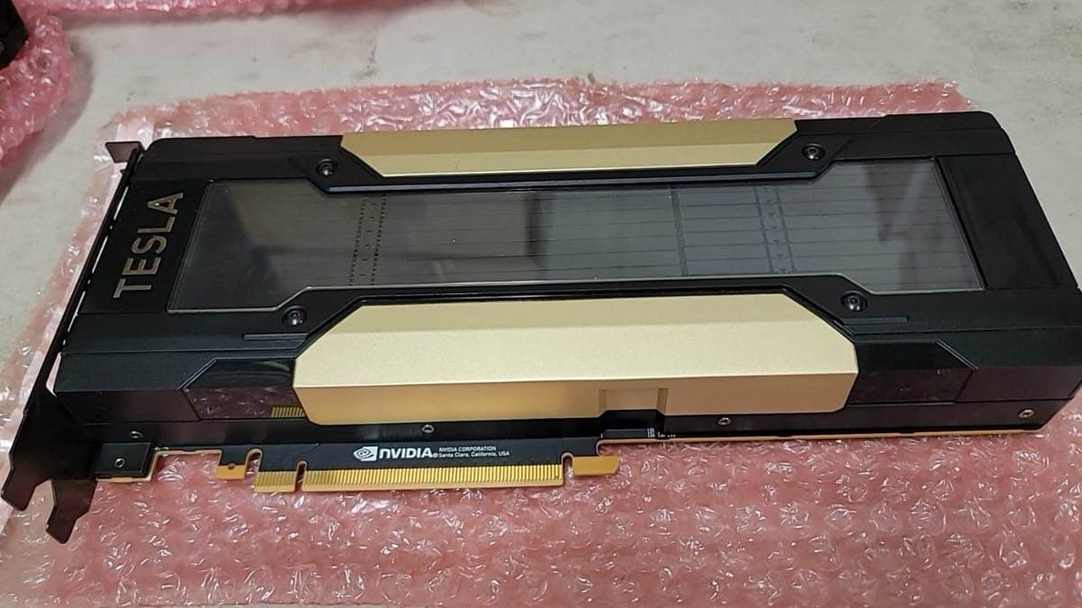 NVIDIA TESLA V100 32GB PG500 GDDR5X PrePedido — imagen 2