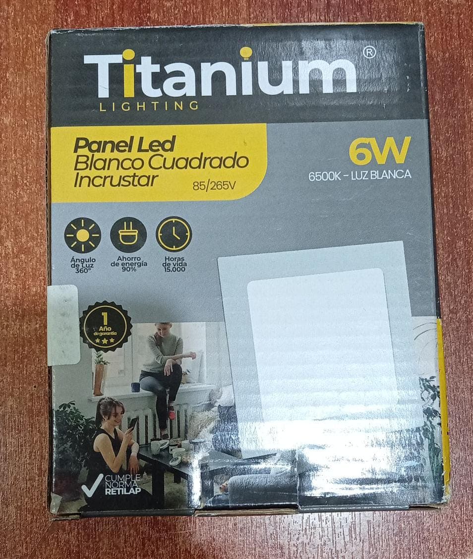 Panel LED Titanium 6W Cuadrado Empotrable 6500K Blanco Frío - Nuevo — imagen 1