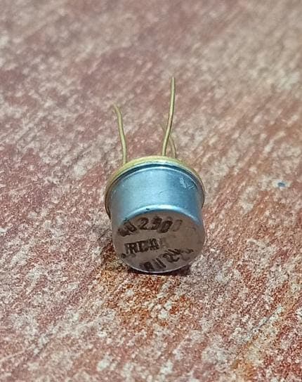 Paquete de Trasistores de Germanio Encapsulados 87 unidades — imagen 2