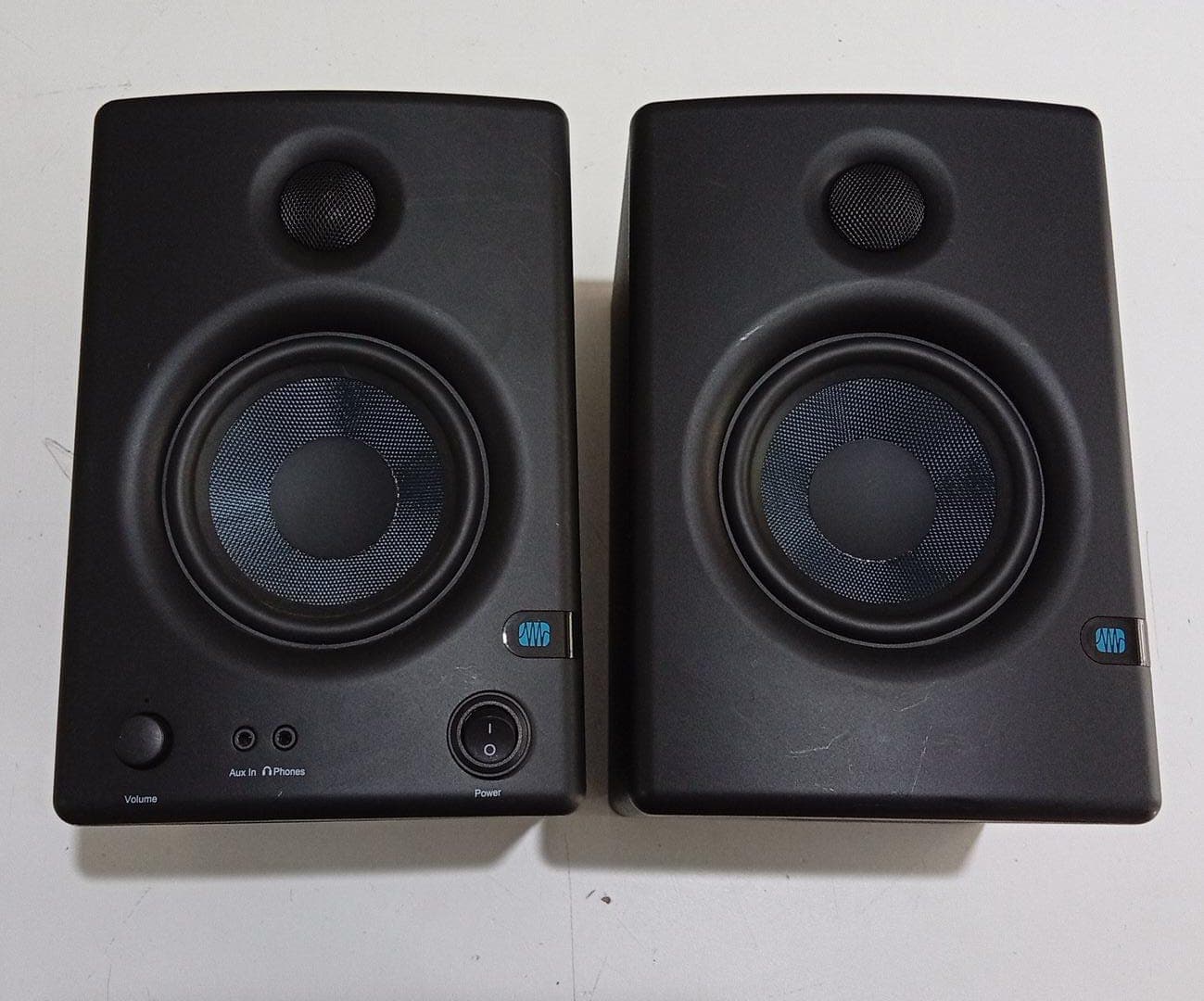 Par de Monitores de Estudio Activos PreSonus Eris E4.5 de Alta Definición — imagen 1