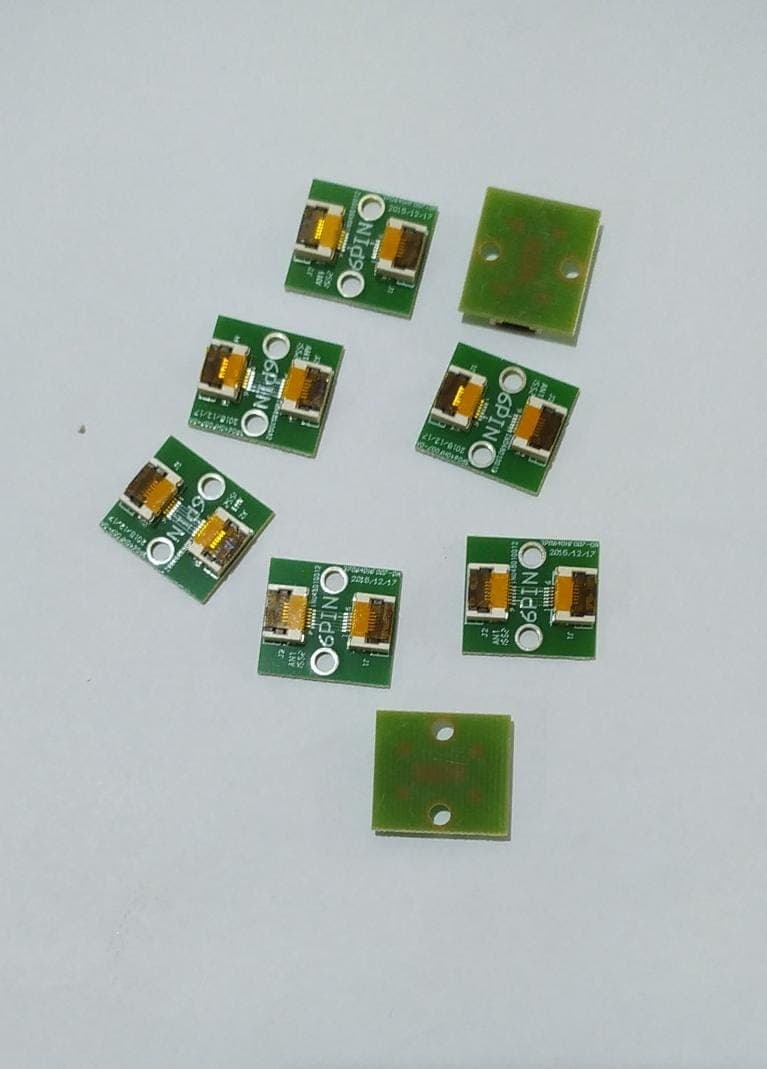 PLACA ADAPTADOR PARA UNIR CABLES PLANOS DE 6 PINES — imagen 1