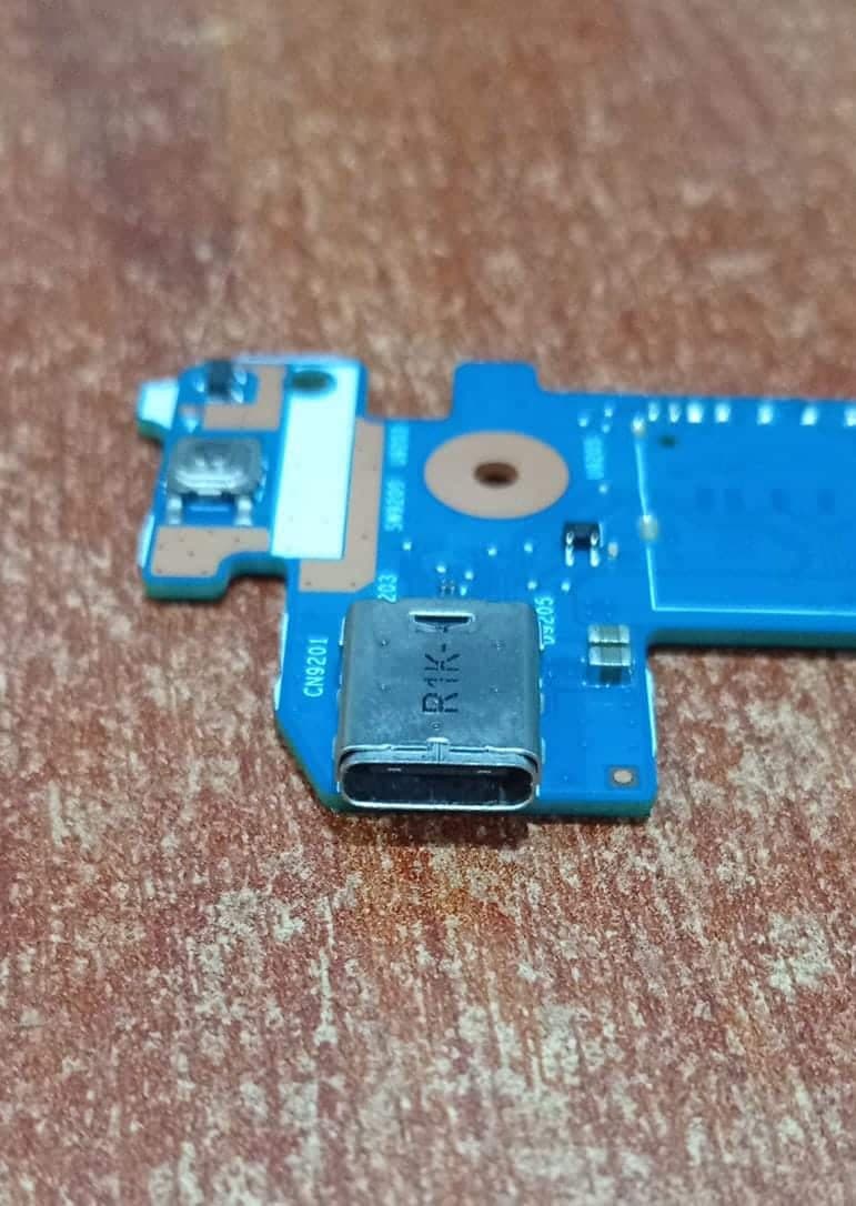 Placa Lector de Tarjetas y Botón de Encendido HP 14-CF1062ST Original L24483‑001 (Seminuevo) — imagen 4