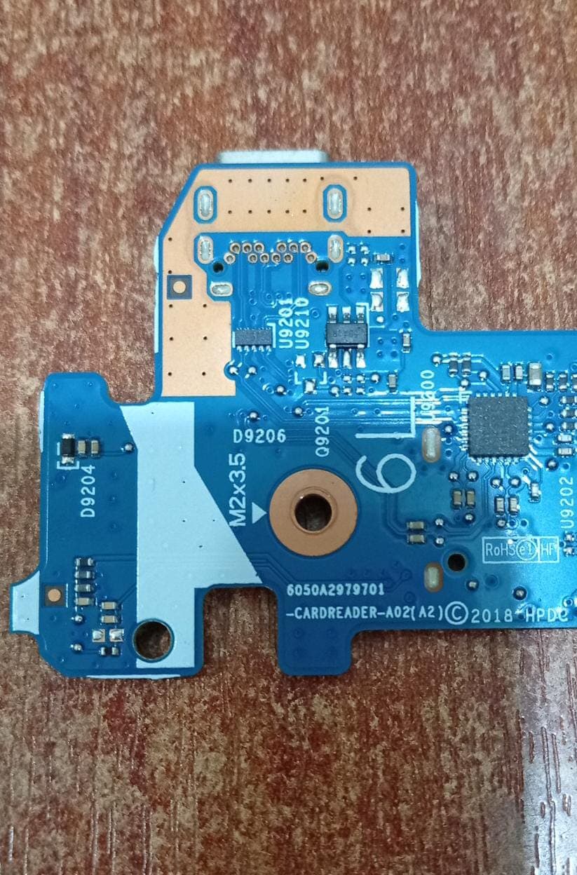 Placa Lector de Tarjetas y Botón de Encendido HP 14-CF1062ST Original L24483‑001 (Seminuevo) — imagen 3