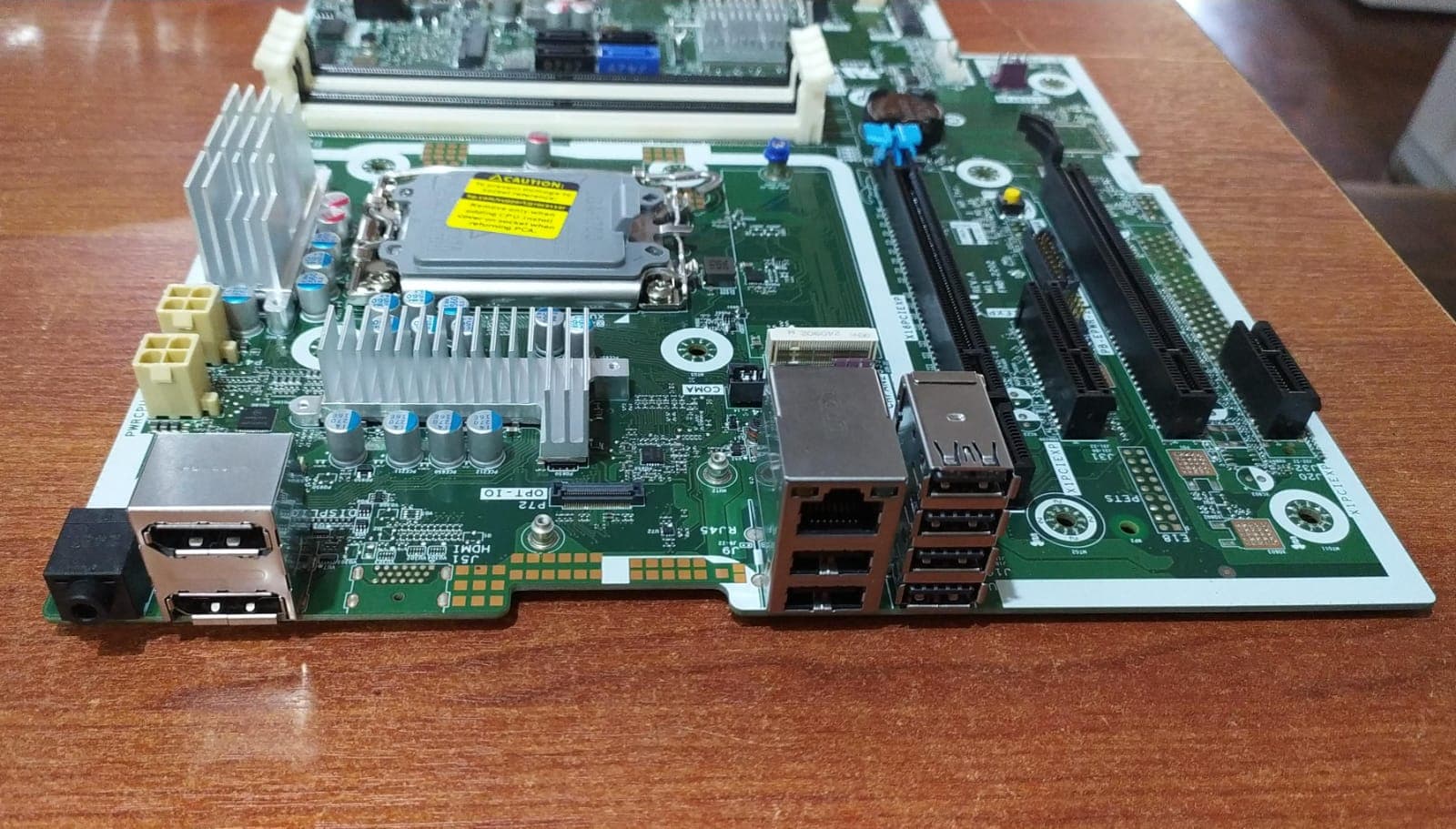 Placa Madre | HP | E93839 FXN1 | DDR3 | HP COMPAQ 8200 ELITE — imagen 4