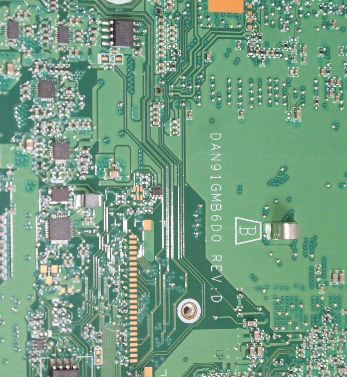 Placa Mainboard HP Todo en uno DAN91GMB6D0 REV D — imagen 2