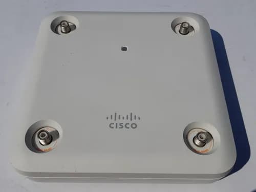 Punto de Acceso Cisco AIR‑AP1852E‑A‑K9 802.11ac Wave 2 • Antena Externa • 48 V • Sin antenas — imagen 1