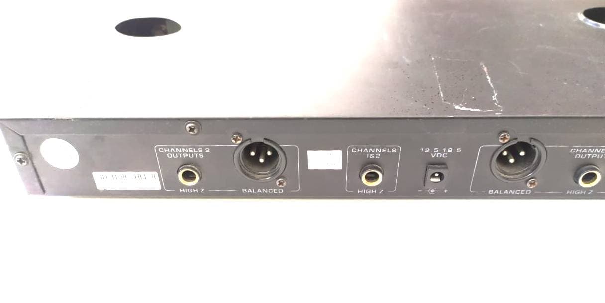 RECEPTOR RECARGABLE UHF DE DOBLE CANAL PARA REPUESTOS — imagen 8