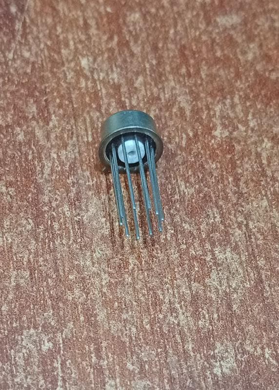 Regulador de Voltaje STMicroelectronics LM723CH Metálico 99044 (2 unidades) — imagen 2