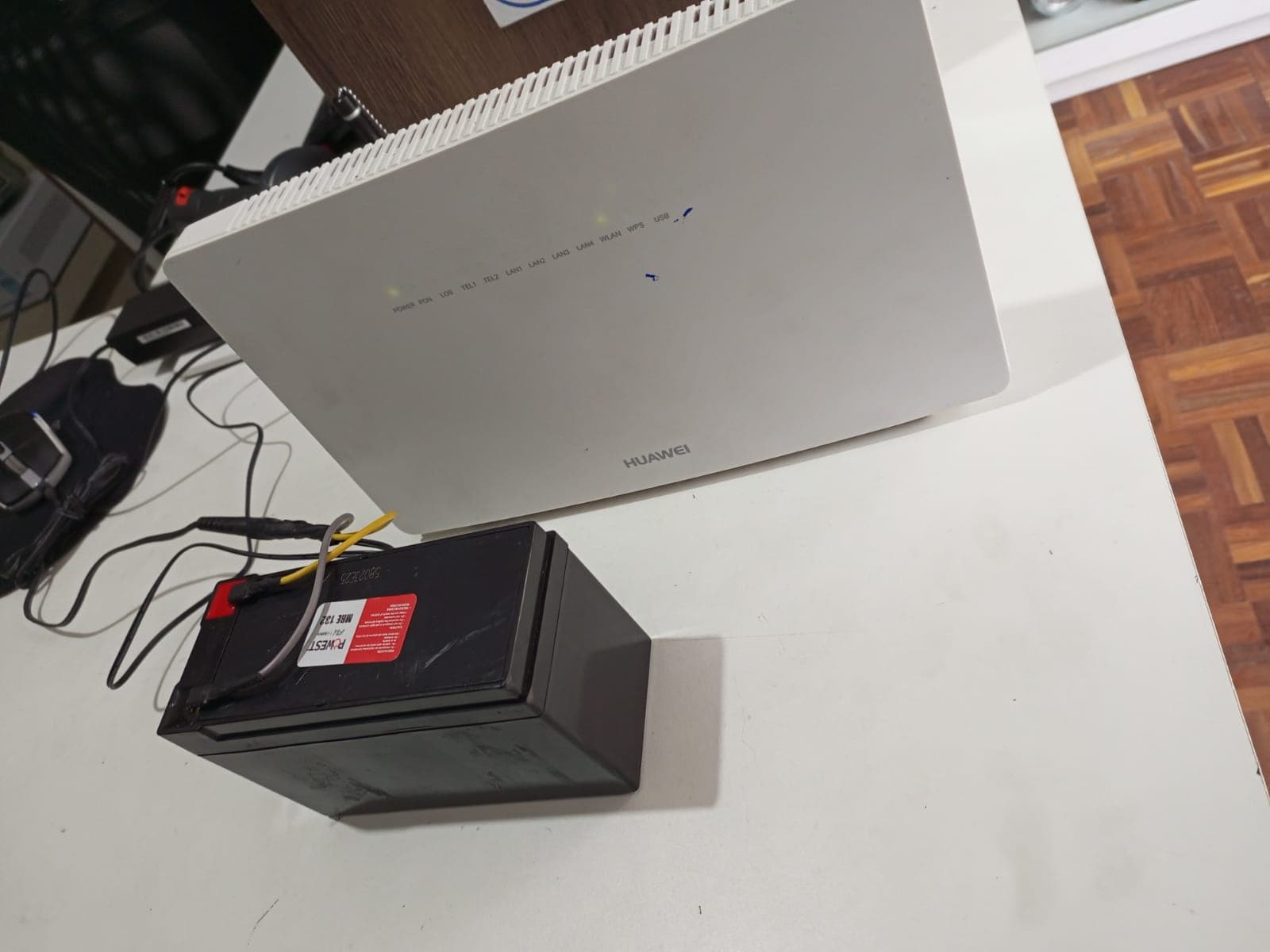 Sistema eléctrico respaldo Módems routers internet | con bateria — imagen 1