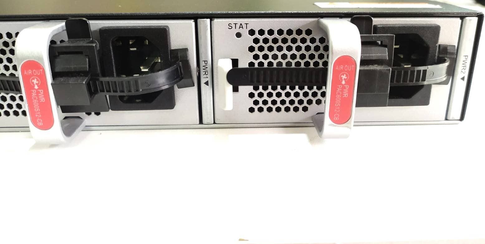 SWITCH CLOUDENGINE HUAWEI S5331-H24T4CX 24 PUERTOS — imagen 3