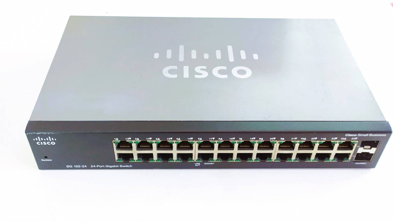 SWITCH SEMINUEVO СISCO SMALL BUSINESS SG 102-24 NO ADMINISTRABLE — imagen 1