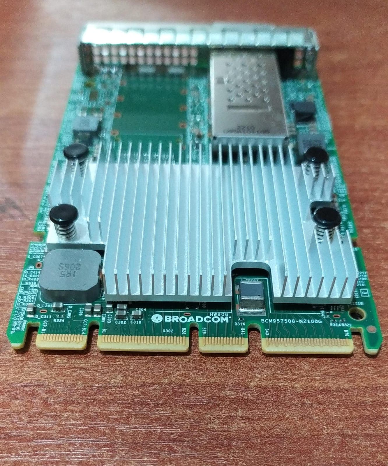 Tarjeta de Red Broadcom BCM957504-N1100GI 100GbE QSFP56 OCP 3.0 PCIe Gen4 (Seminueva) — imagen 3