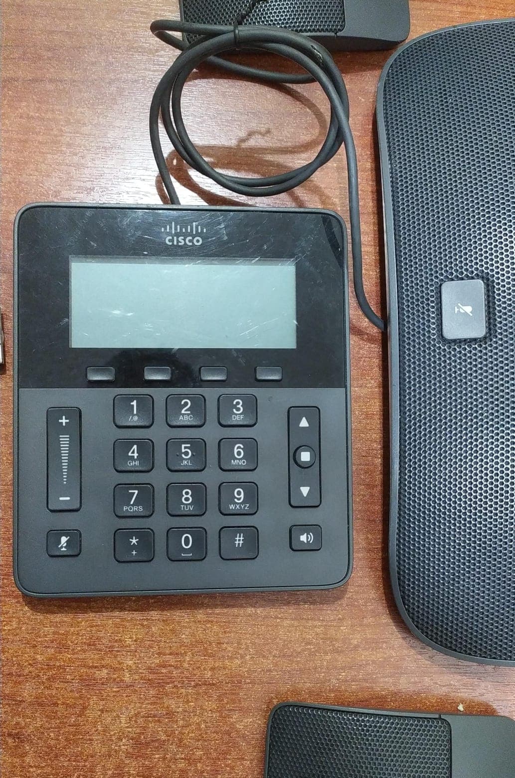 Teléfono Conferencia IP Cisco CP-8831 HD Audio 360° Compatible con Cisco UCM — imagen 5
