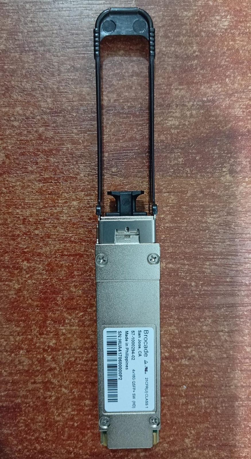 Transceptor Óptico Brocade 57-1000294-02 4x16G QSFP+ SW (HD) 16Gb Fibre Channel Clase 1 — imagen 2