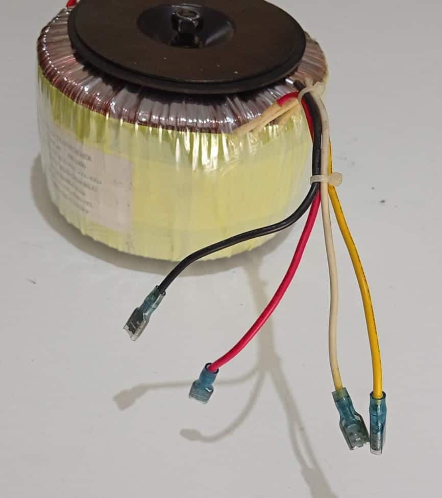 Transformador Toroidal Sanecore MP‐1800 022‐2000002141 para audio/uso general – 120V a 62V/15.7V — imagen 1