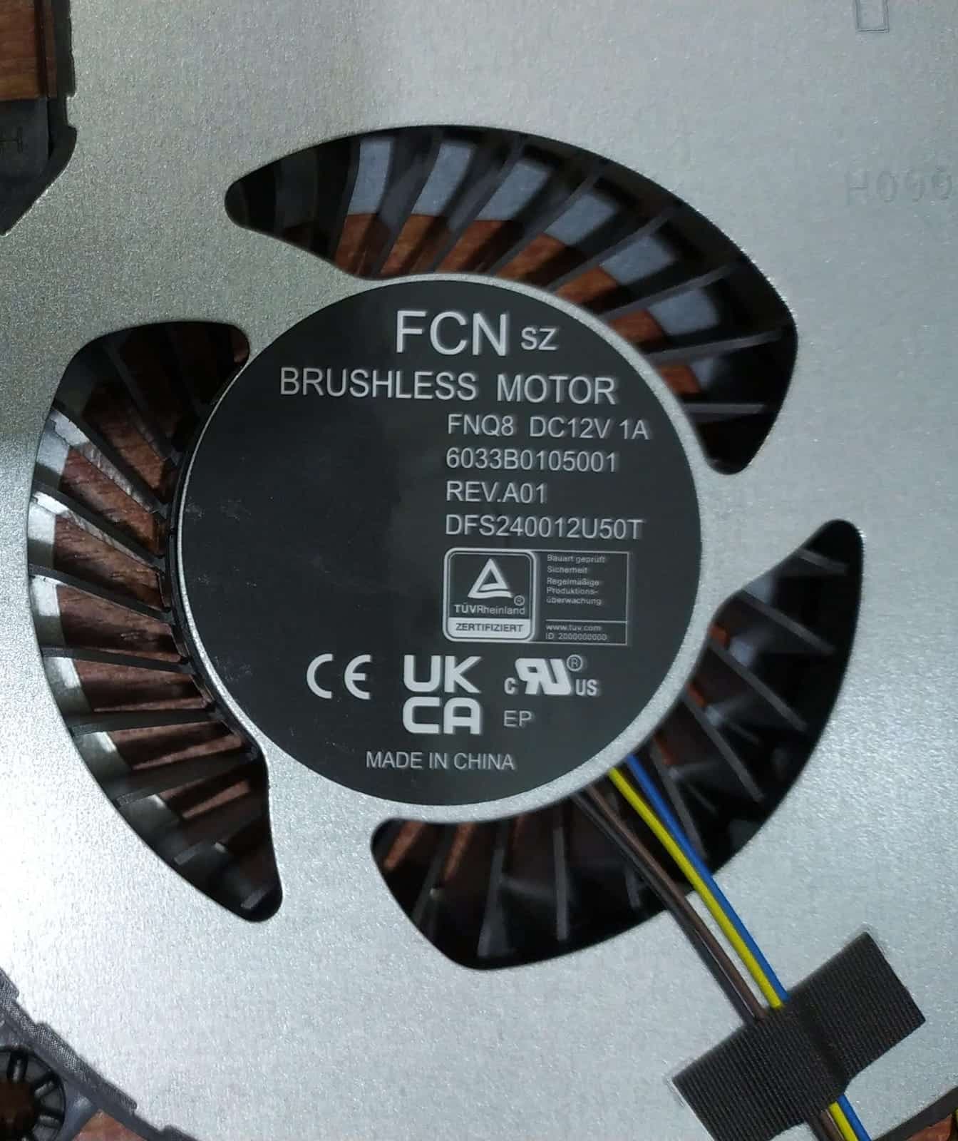Ventilador (Fan Laptop) tipo blower (FCN / DFS240012U50T) Seminuevo — imagen 3