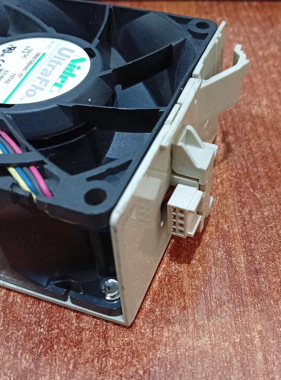 Ventilador Nidec UltraFlo V80EEE12BHA5-57 12V DC 0.6A — Seminuevo — imagen 3